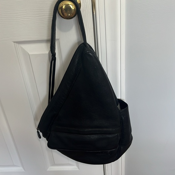 Black Leather Sling Bag - Picture 6 of 16